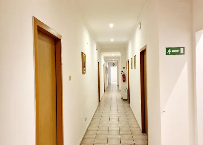 2000 Hotell