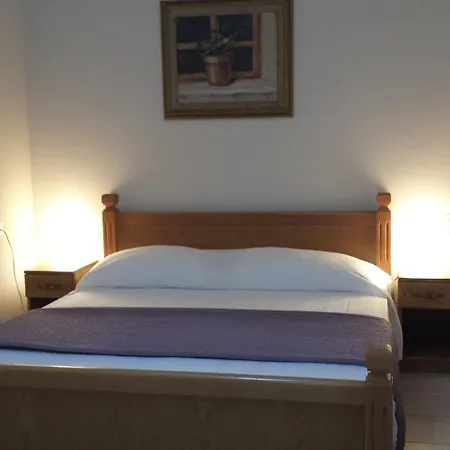Hotel 2000