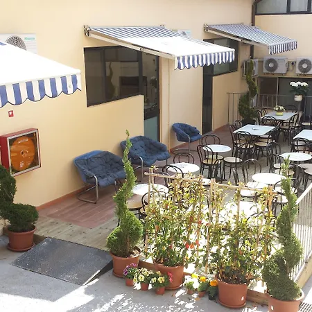Youth 2000 Hotel Florenz