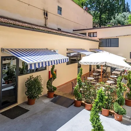 Hotel Youth 2000 Florenz